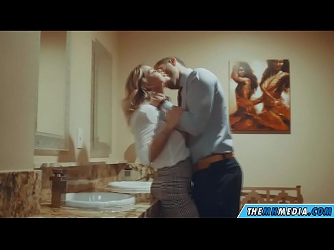 ❤️ Gava ku blondeyek busty we di nav hewşek gelemperî de dixapîne ️❌ Kalîteya porno li ku.xxxnd-com.ru ﹏
